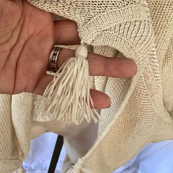 By Marlene Birger Revolve Linen Knit Pancho Oversized Sweater Sm Tassels - Picture 5 of 7